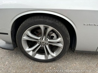 Dodge Challenger 5.7 HEMI R/T 2021