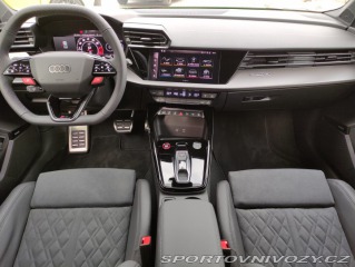 Audi RS3  2025
