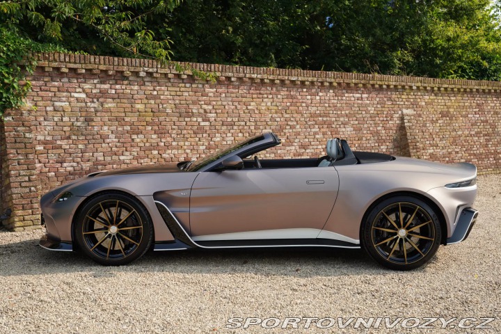 Aston Martin Vantage V12 Roadster #74 - SLEVA! 2023