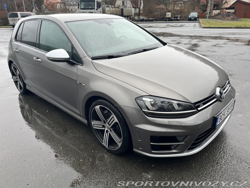 Volkswagen Golf R