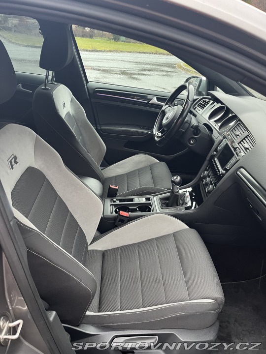 Volkswagen Golf R 2015