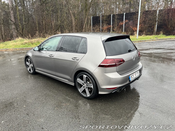 Volkswagen Golf R 2015