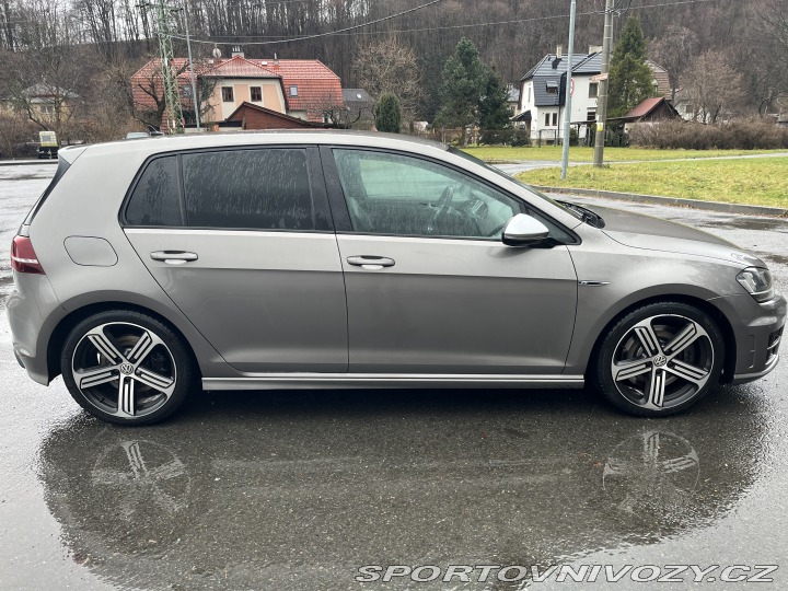 Volkswagen Golf R 2015