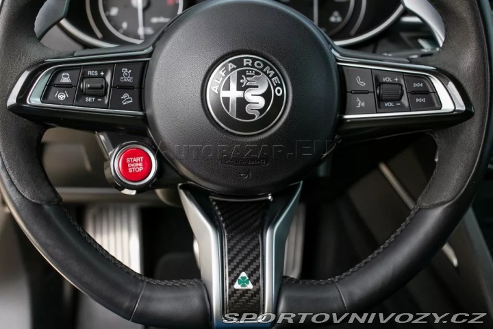 Alfa Romeo Stelvio 2021