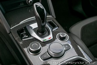Alfa Romeo Stelvio 2021