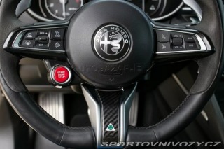 Alfa Romeo Stelvio 2021