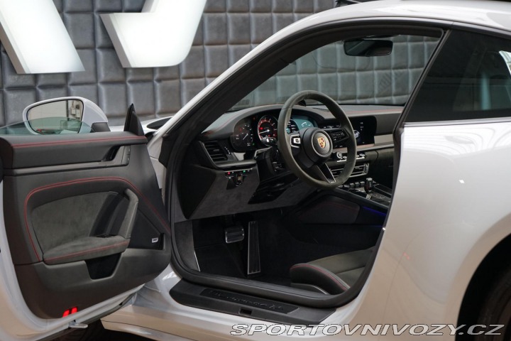 Porsche 911 992 Carrera 4 GTS PDK Bos 2023