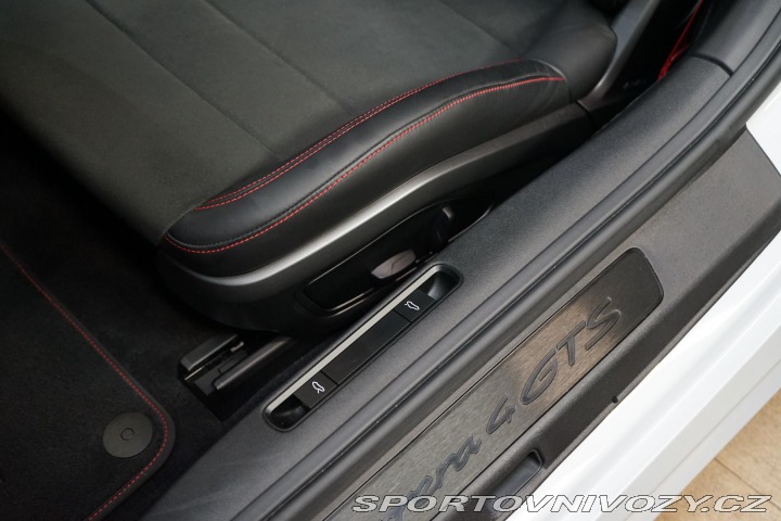 Porsche 911 992 Carrera 4 GTS PDK Bos 2023