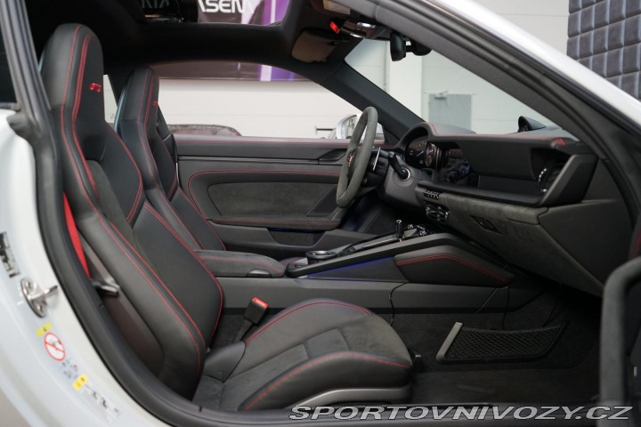 Porsche 911 992 Carrera 4 GTS PDK Bos 2023
