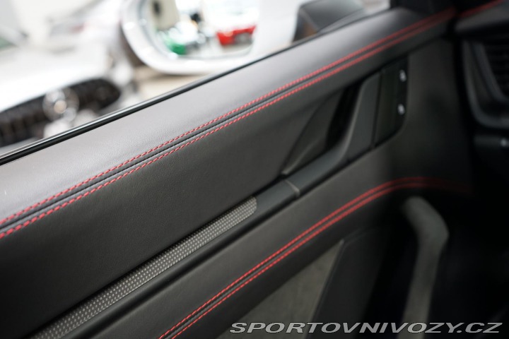 Porsche 911 992 Carrera 4 GTS PDK Bos 2023