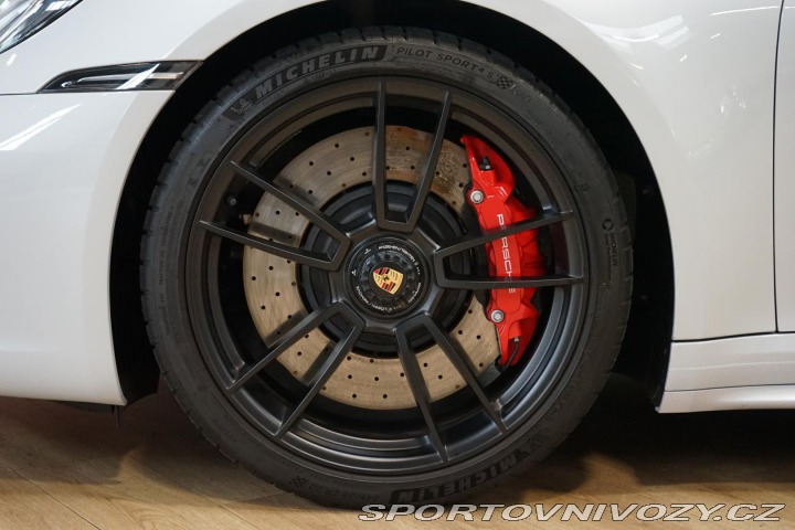 Porsche 911 992 Carrera 4 GTS PDK Bos 2023