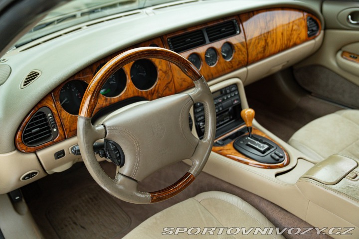 Jaguar XK8 QDV CABRIOLET 2006