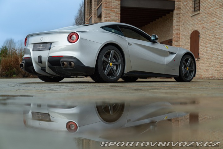 Ferrari F12berlinetta  2013