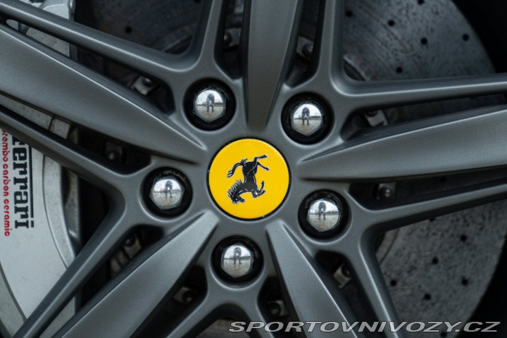 Ferrari F12berlinetta  2013