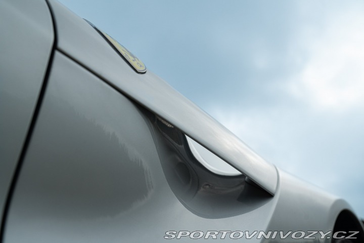 Ferrari Ostatní modely F12 BERLINETTA 2013