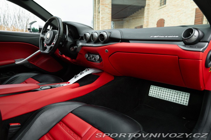 Ferrari F12berlinetta  2013