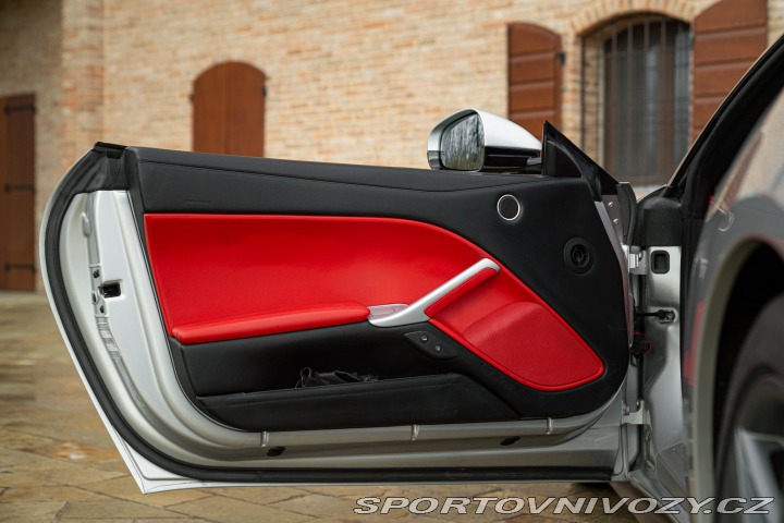 Ferrari Ostatní modely F12 BERLINETTA 2013