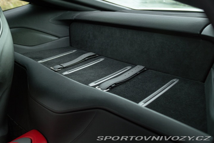 Ferrari Ostatní modely F12 BERLINETTA 2013