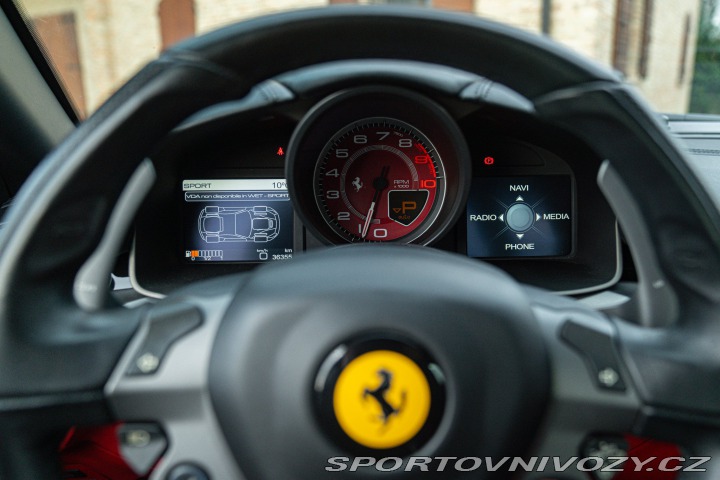 Ferrari Ostatní modely F12 BERLINETTA 2013