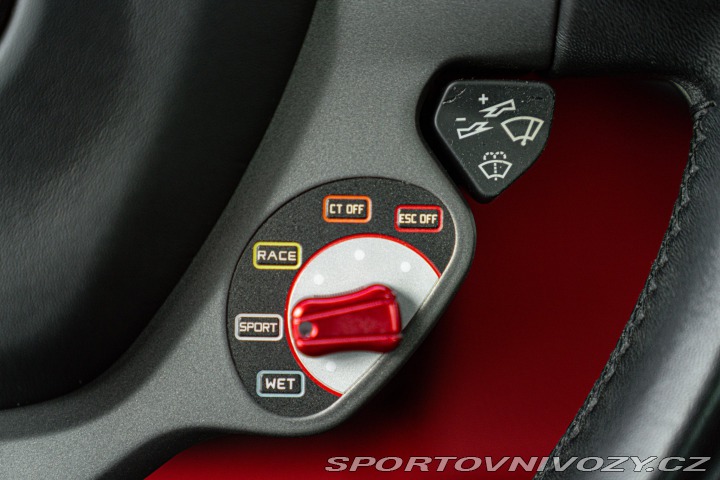 Ferrari Ostatní modely F12 BERLINETTA 2013