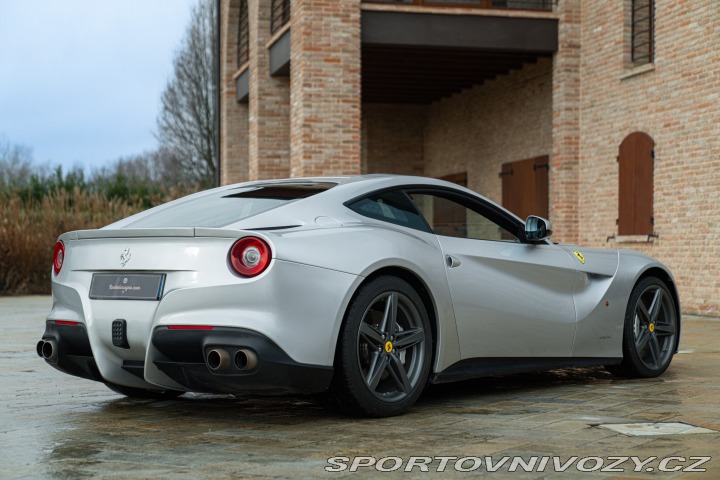 Ferrari F12berlinetta  2013