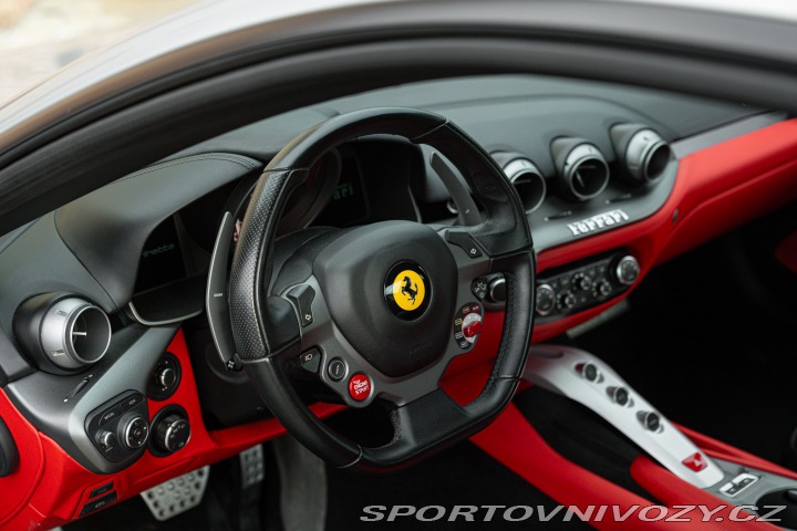 Ferrari F12berlinetta  2013