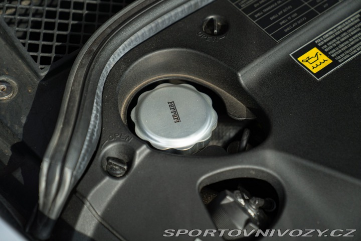 Ferrari Ostatní modely F12 BERLINETTA 2013