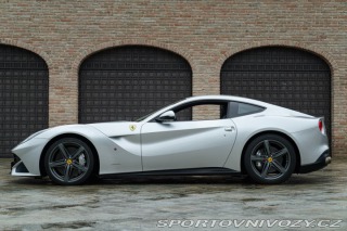 Ferrari Ostatní modely F12 BERLINETTA 2013