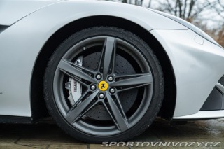 Ferrari Ostatní modely F12 BERLINETTA 2013