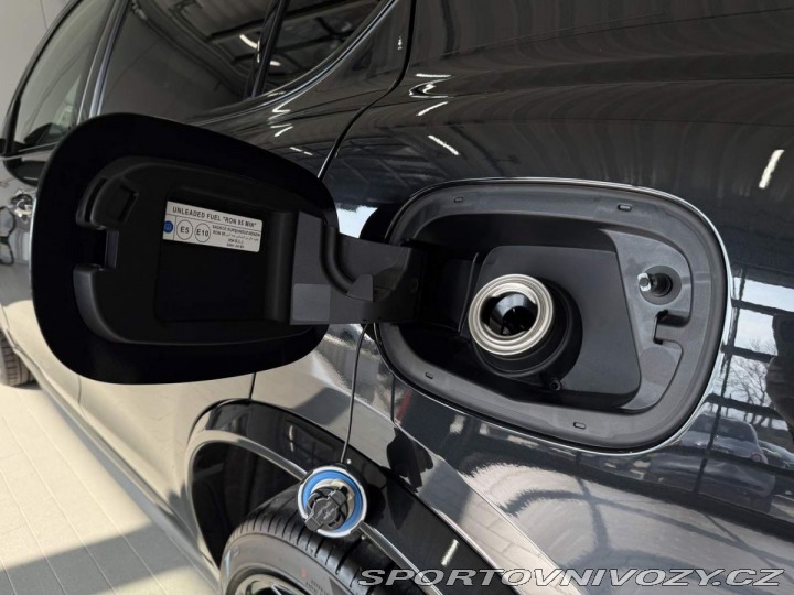 Alfa Romeo Stelvio Quadrifoglio Supersport 2 2024