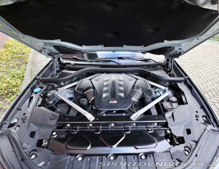 BMW X5 M60i xDrive 4.4 V8 M SPO 2023