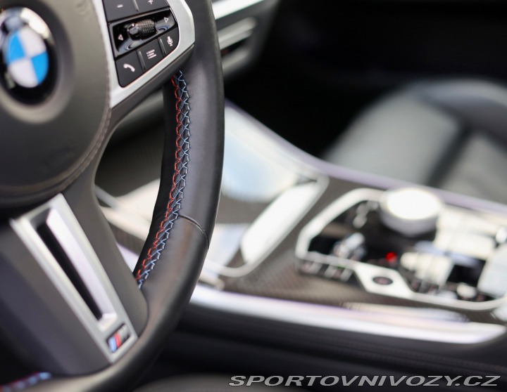BMW X5 M60i xDrive 4.4 V8 M SPO 2023