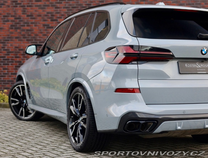 BMW X5 M60i xDrive 4.4 V8 M SPO 2023