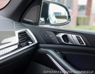BMW X5 M60i xDrive 4.4 V8 M SPO 2023