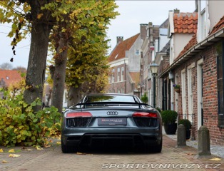 Audi R8 5.2 FSI Quattro V10 Plus 2015