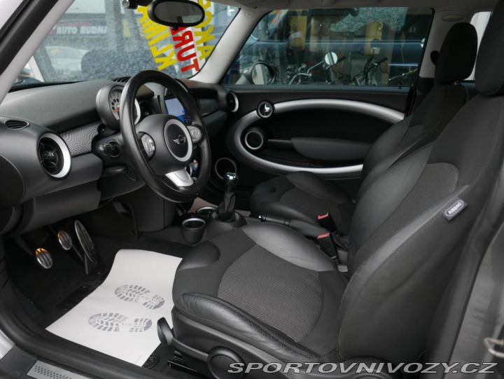 Mini Cooper S 1,6i Turbo 128kW Navi 2010
