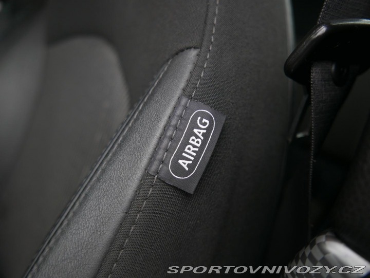 Mini Cooper S 1,6i Turbo 128kW Navi 2010
