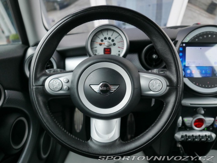 Mini Cooper S 1,6i Turbo 128kW Navi 2010