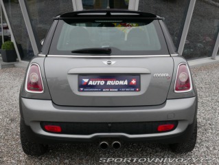 Mini Cooper S 1,6i Turbo 128kW Navi 2010