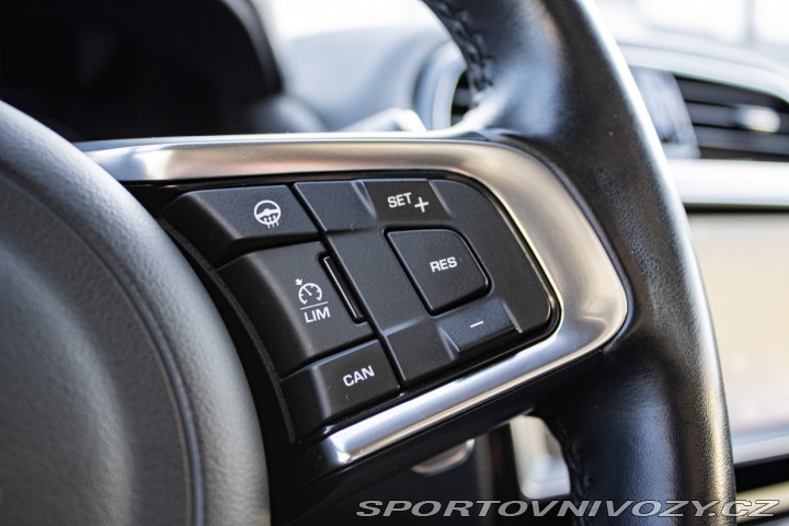 Jaguar F-Pace 3.0D V6 R-Sport AWD A/T 2018