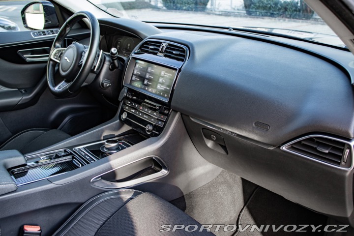 Jaguar F-Pace 3.0D V6 R-Sport AWD A/T 2018