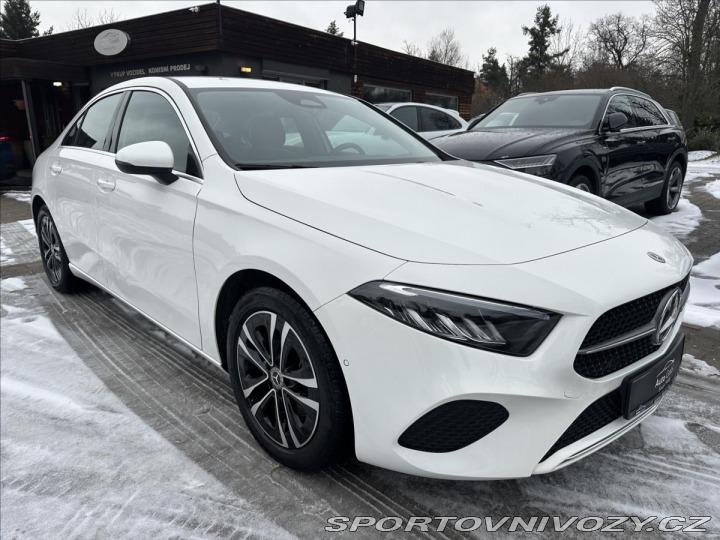 Mercedes-Benz A A 200 sedan 2023
