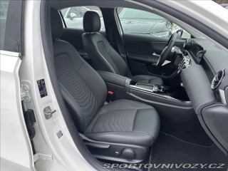 Mercedes-Benz A A 200 sedan 2023