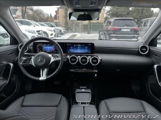 Mercedes-Benz A A 200 sedan 2023