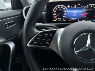 Mercedes-Benz A A 200 sedan 2023