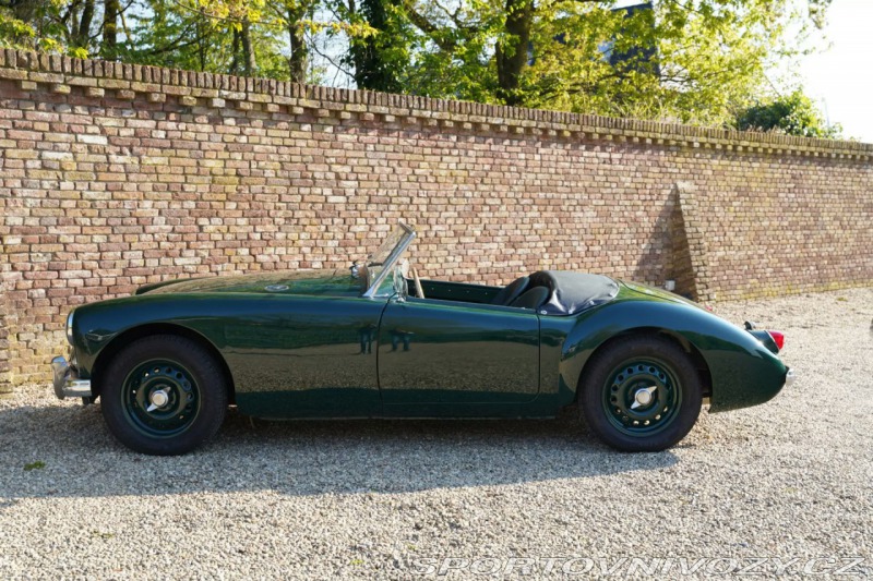 MG Ostatní modely MGA Twin Cam Roadster