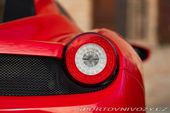 Ferrari 458 ITALIA 2010