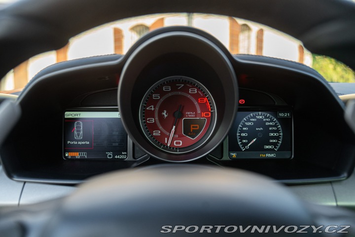 Ferrari 458 ITALIA 2010