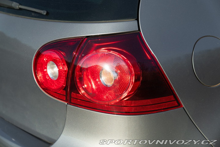 Volkswagen Golf R32 2009