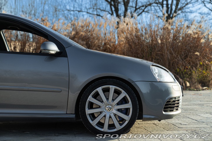 Volkswagen Golf R32 2009